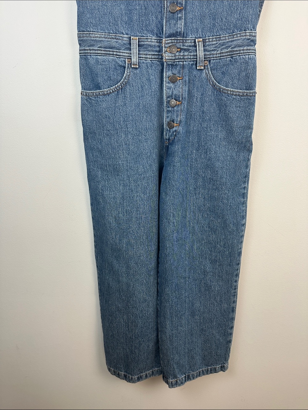NEW Levi’s Blue Denim Jumpsuit Small Sleeveless Cotton Pockets Relaxed Casual - Picture 6 of 16